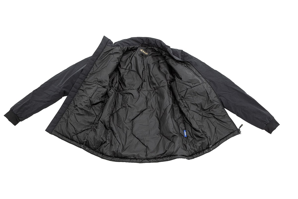 carinthia-kurtka-windbreaker-czarna-regulacja